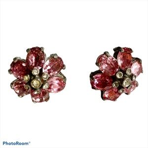 Vintage rhinestone flower clip on earrings